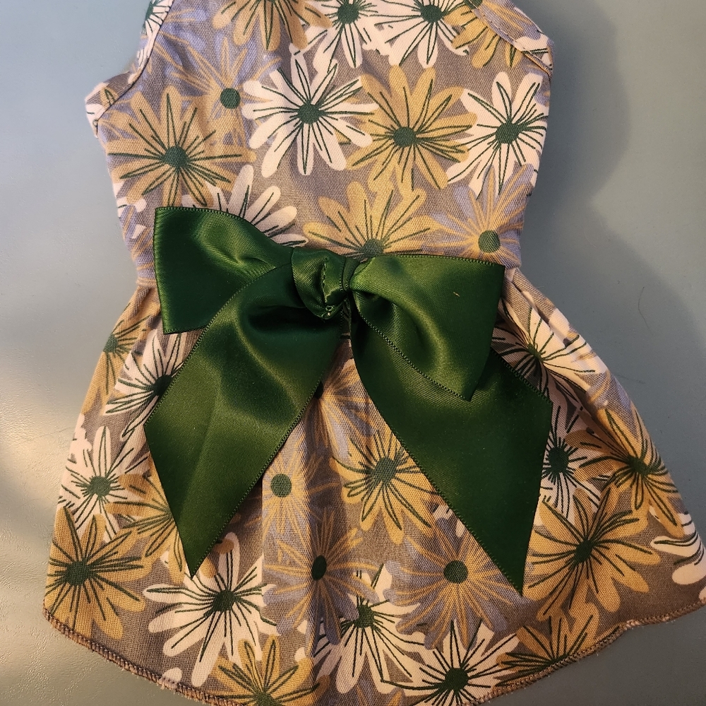 Sweet Green Dog Sundress Perfect For Summer Size Small Fits Like Extra Small New